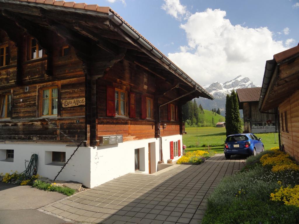 Casa Antica Apartment Gstaad Exterior photo